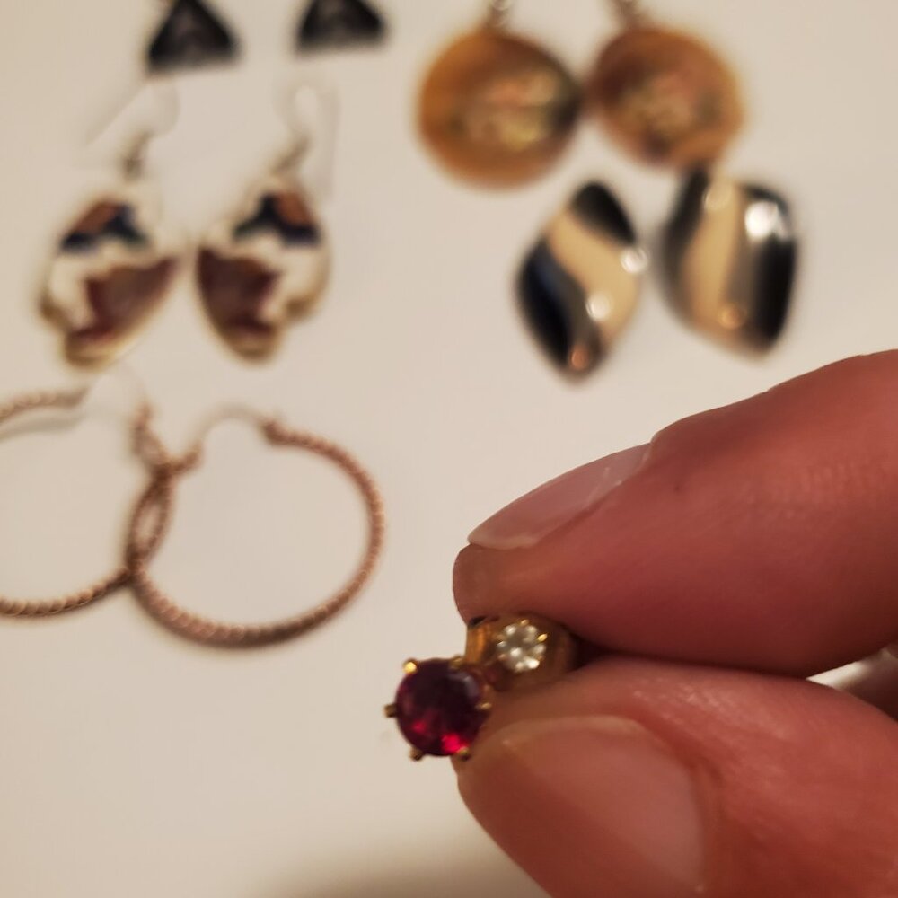 7 Pair of Earrings,  items # A- 1216- 1222, wt.55 grams. - Picture 10 of 16